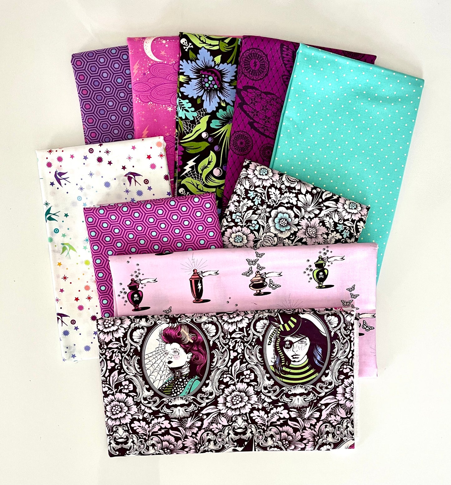 Mixing Bowl Quilt Kit - NightShade Deja Vu